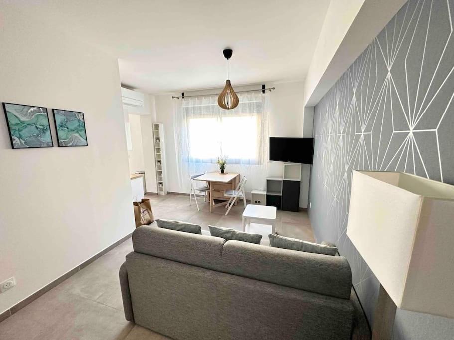 Bertaina - Cosy Gare - Liberation Apartment *